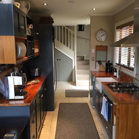 Charming Wanaka Cottage Buitenkant foto